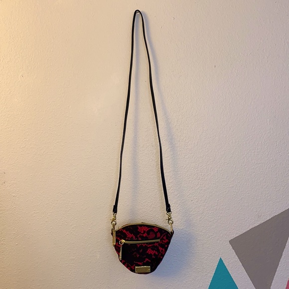 Betsy Johnson purse!! - Picture 2 of 3